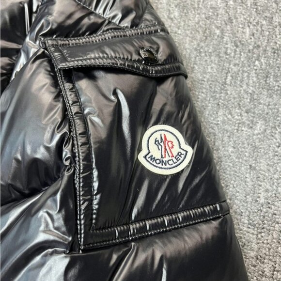Moncler Shiny Black Men's Puffer Jacket - Picture 4 of 6